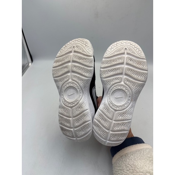 Nike Flex Runner Mid Black, Kids Size 13C - Picture 6 of 7